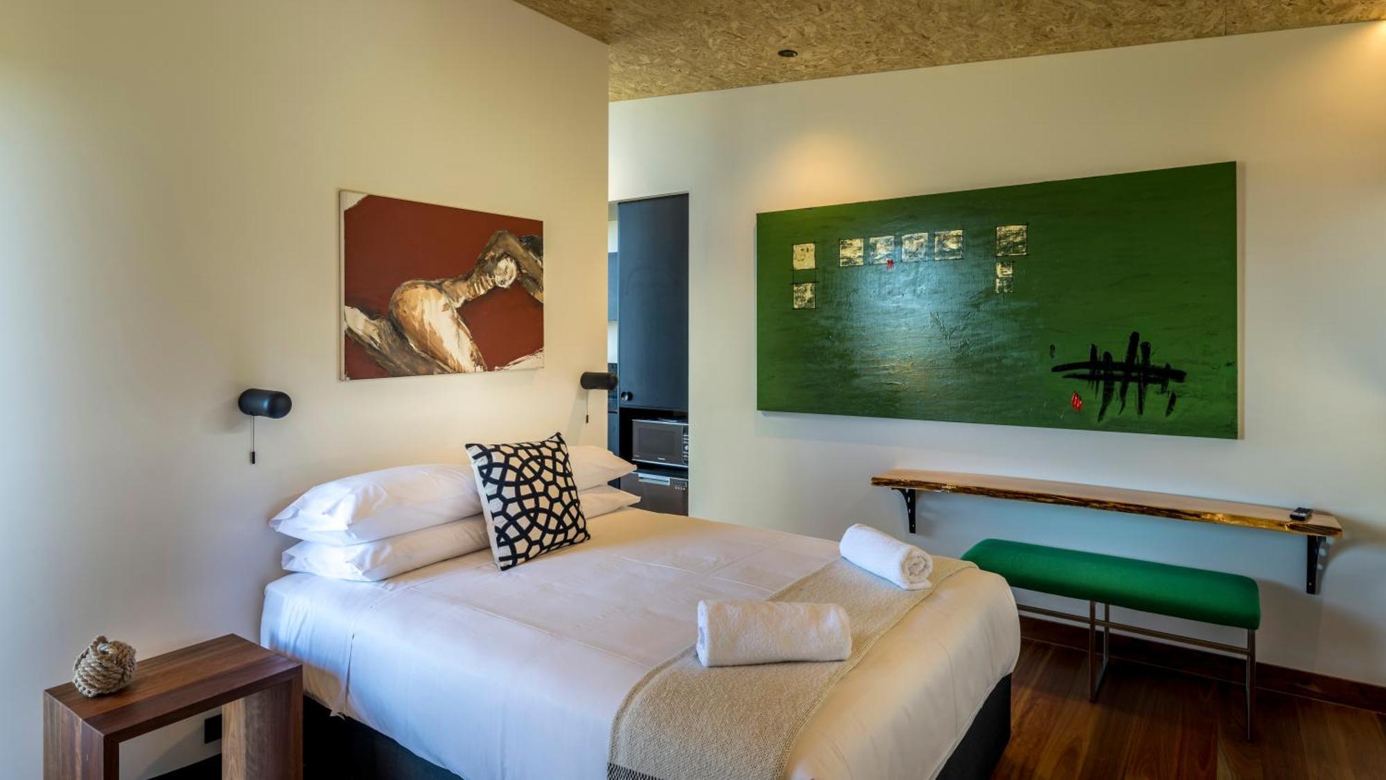 Little Beach Resort Four Mile Creek Eksteriør bilde